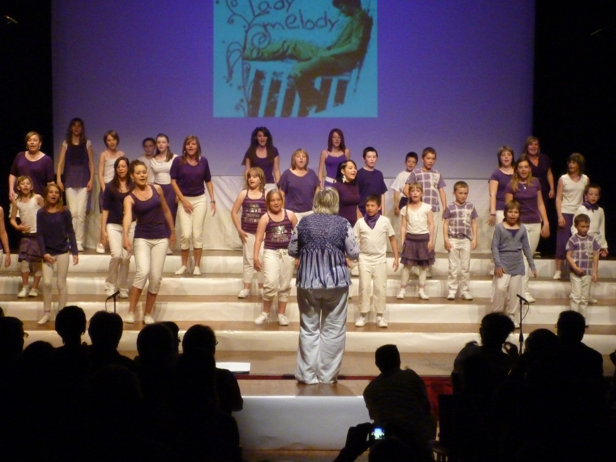 photo du concert 2010 : ados et enfants